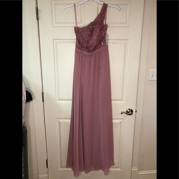 Long  Dress - Picture 1 of 6